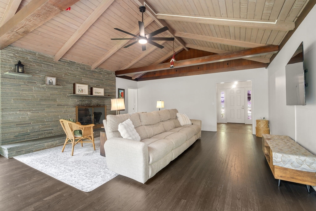 62 Mill Street Sherborn, MA 01770 - Photo 4 of 30