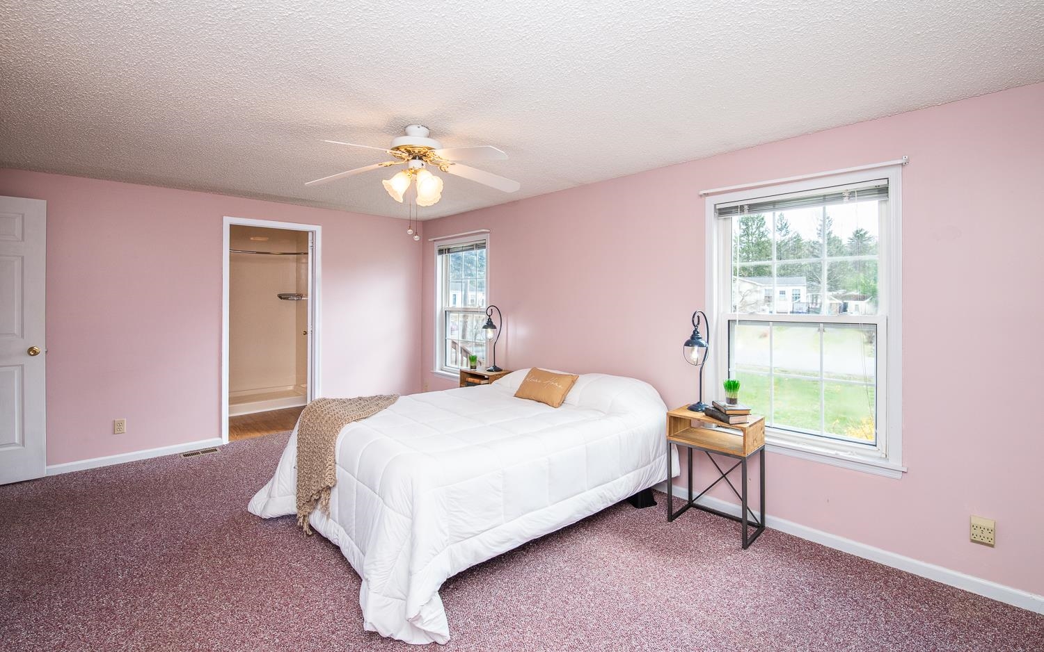 41 Granite Circle Hampstead, NH 03841 - Photo 17 of 30