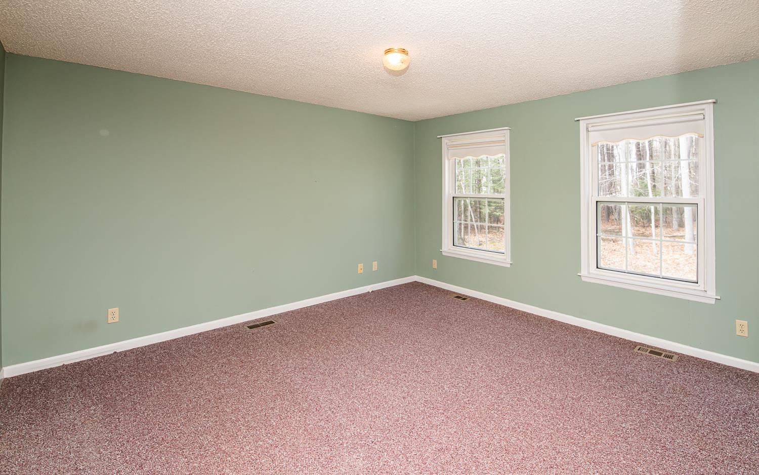 41 Granite Circle Hampstead, NH 03841 - Photo 22 of 30