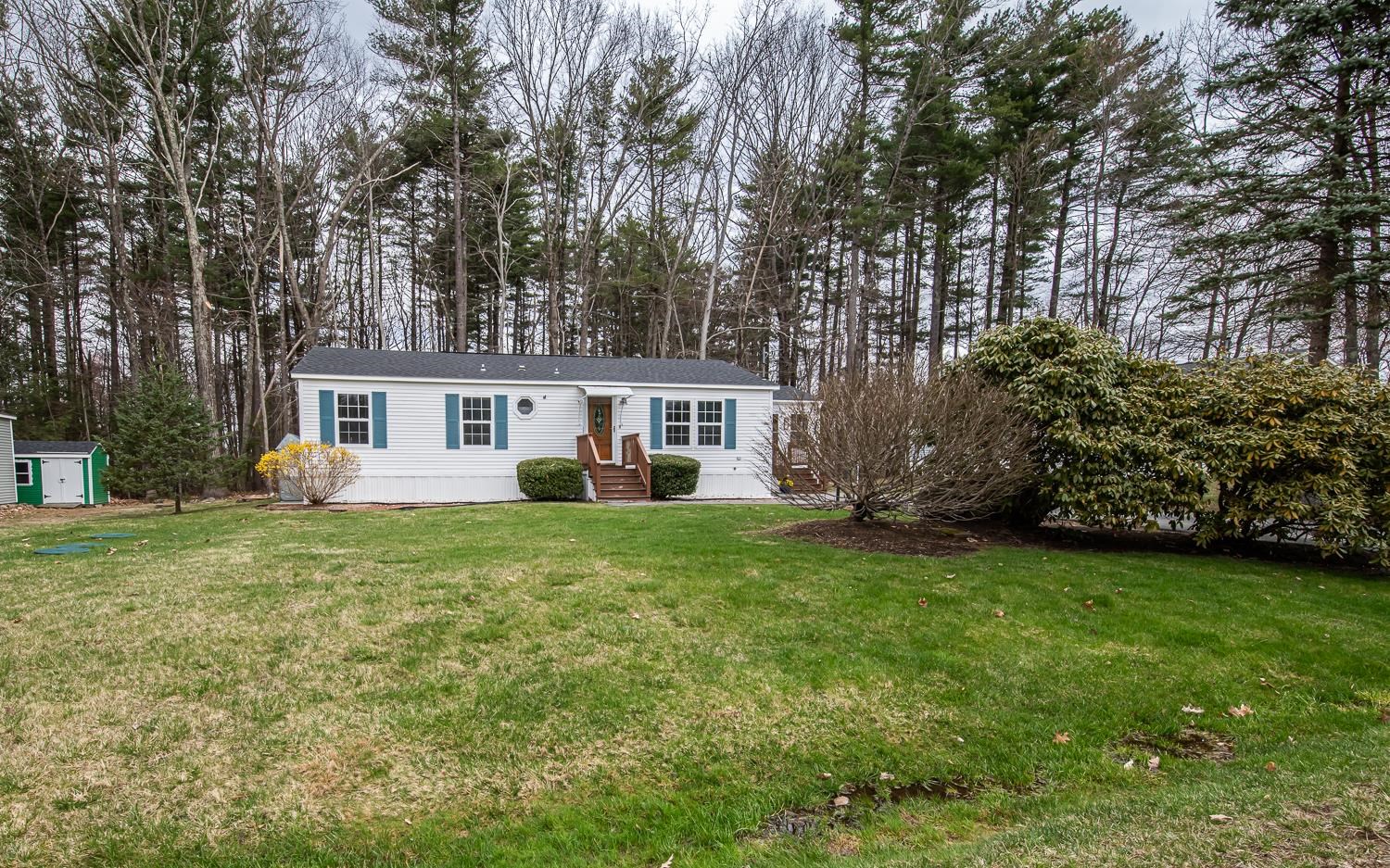 41 Granite Circle Hampstead, NH 03841 - Photo 3 of 30