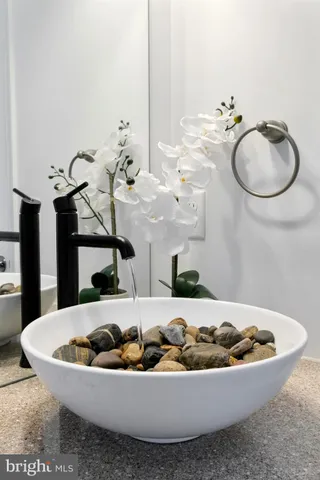 $539,900 | 645 North Pier Drive, Lancaster, PA 17603