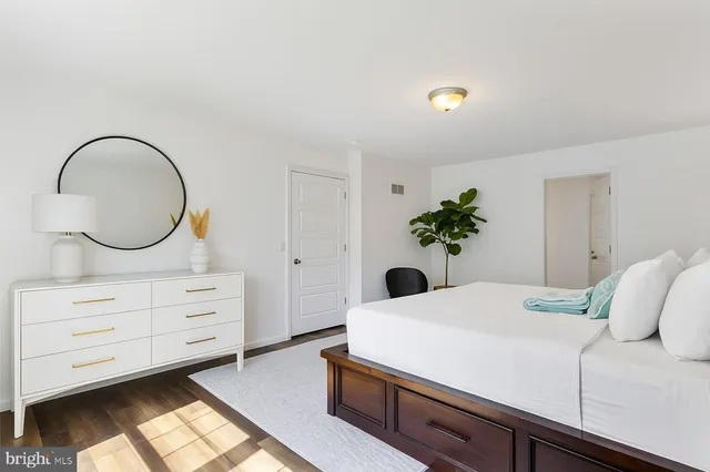 $539,900 | 645 North Pier Drive, Lancaster, PA 17603