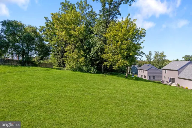 $539,900 | 645 North Pier Drive, Lancaster, PA 17603