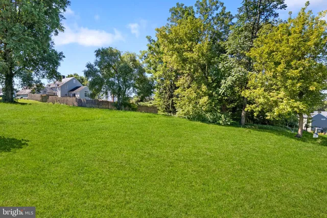 $539,900 | 645 North Pier Drive, Lancaster, PA 17603