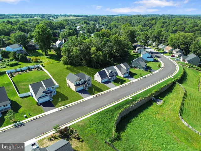 $539,900 | 645 North Pier Drive, Lancaster, PA 17603