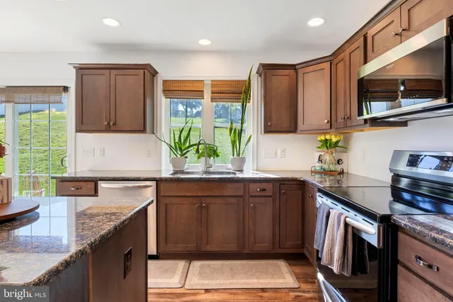 $539,900 | 645 North Pier Drive, Lancaster, PA 17603