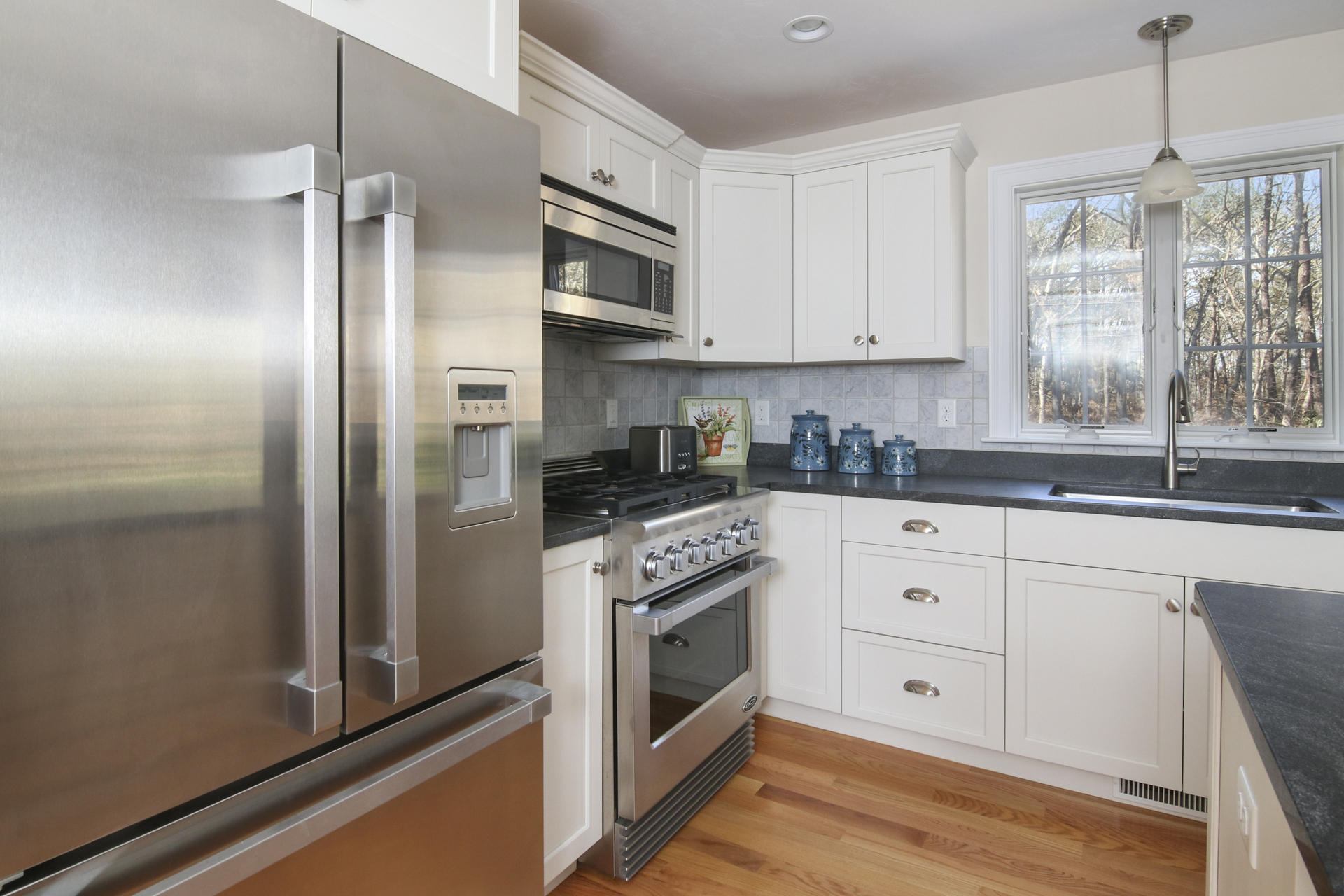 24 Obed Brooks Road Harwich, MA 02645 - Photo 6 of 24 005-photo--7971694