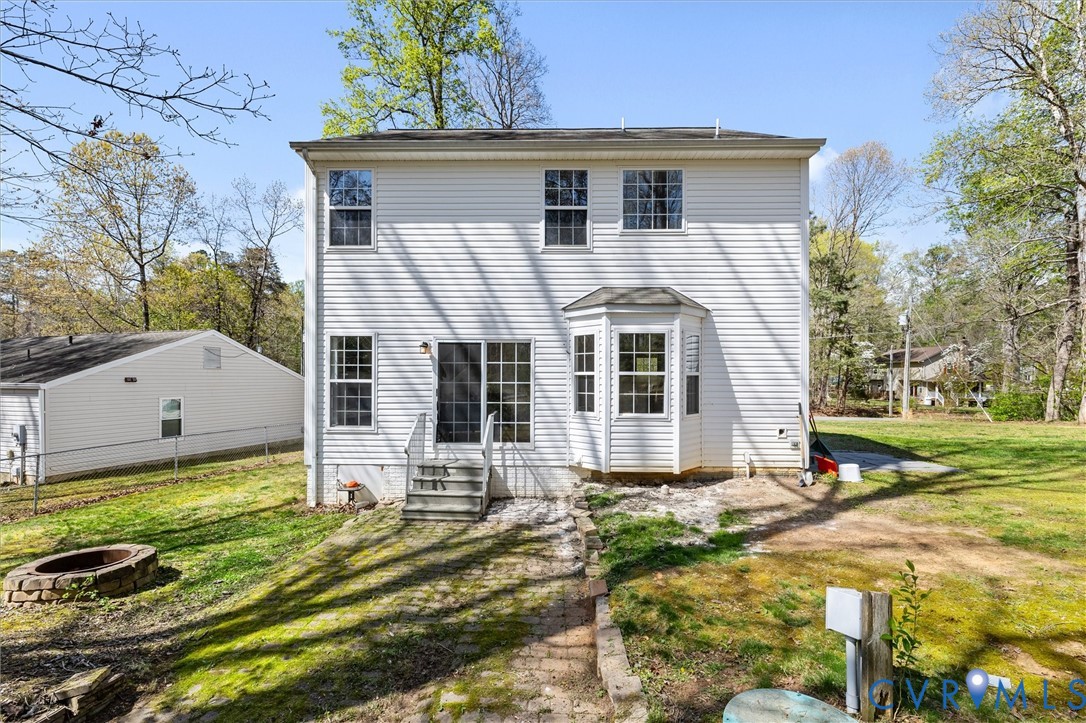 201 Washington Drive Ruther Glen, VA 22546 - Photo 26 of 27 a front view of house with yard