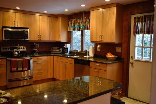 7 Old Ridge Road Canton, MA 02021 - Photo 2 of 30 Gallery Image 2