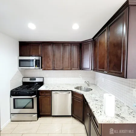 $3,600 | 216 Bloomfield Avenue, Iselin, NJ 08830