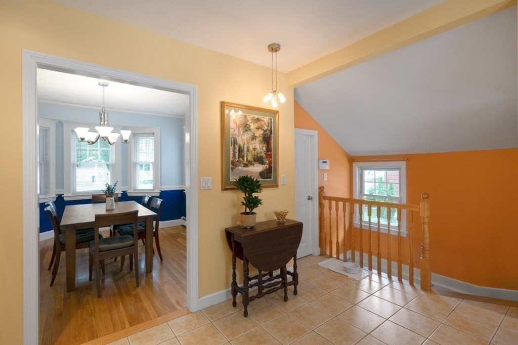 12 Oak Knoll Road Natick, MA 01760 - Photo 8 of 25 Gallery Image 8