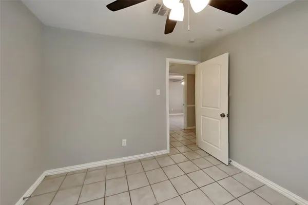 $2,095 | 18106 Navajo Trail Drive, Spring, TX 77388