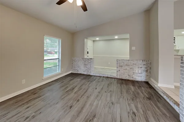 $2,095 | 18106 Navajo Trail Drive, Spring, TX 77388