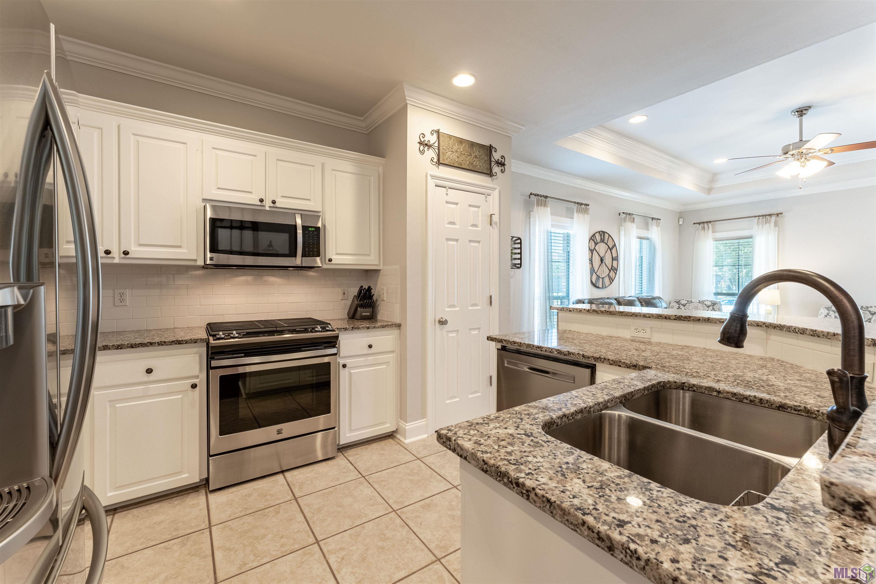 18357 Three Bars Drive Baton Rouge, LA 70817 - Photo 4 of 20 Gallery Image 4