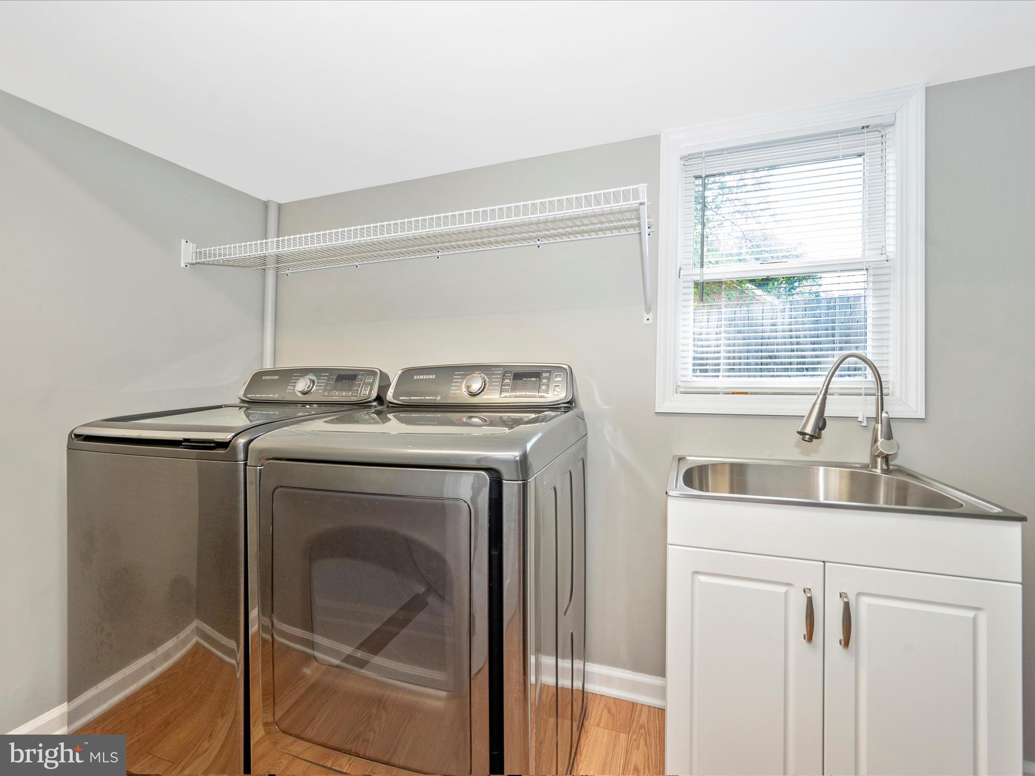 15221 Clear Spring Road Williamsport, MD 21795 - Photo 3 of 62 a utility room with dryer and washer