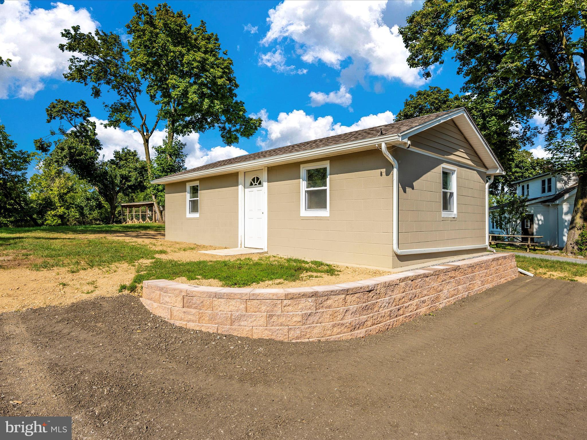 15221 Clear Spring Road Williamsport, MD 21795 - Photo 44 of 62 Garage