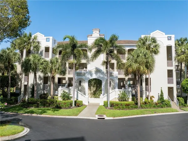 $989,000 | 7686 Pebble Creek Circle, Unit 301, Naples, FL 34108