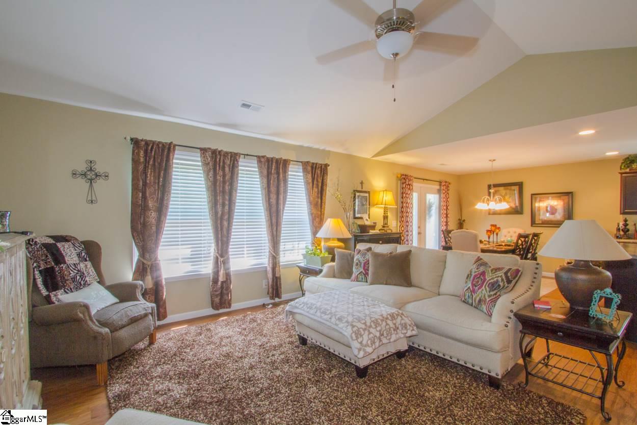 126 Gallant Lane Anderson, SC 29621 - Photo 7 of 36