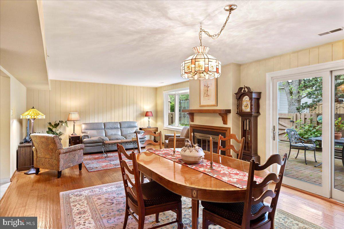 604 Hampton Court Doylestown, PA 18901 - Photo 16 of 37