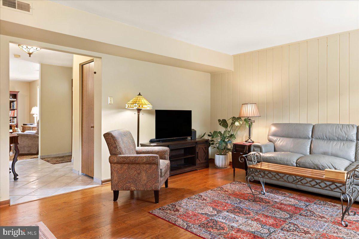 604 Hampton Court Doylestown, PA 18901 - Photo 20 of 37