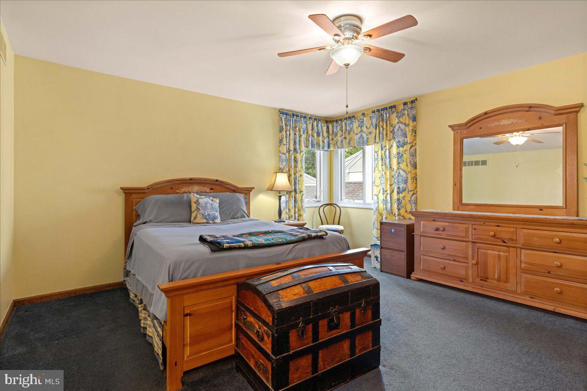 604 Hampton Court Doylestown, PA 18901 - Photo 23 of 37