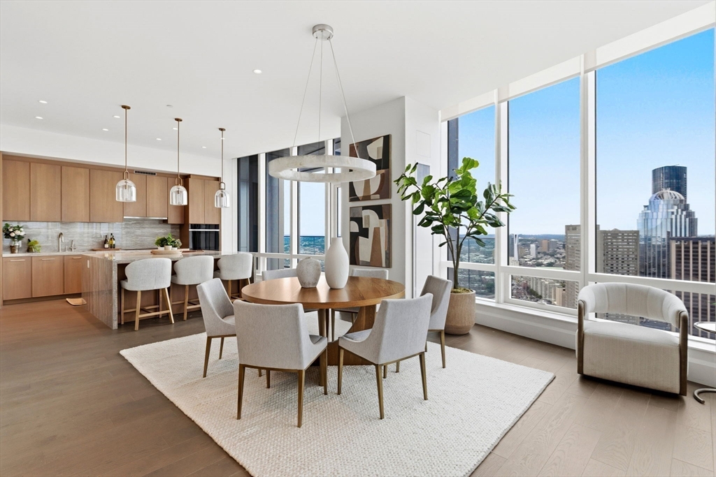 40 Trinity Place, Unit PH35B Boston, MA 02116 - Photo 5 of 40
