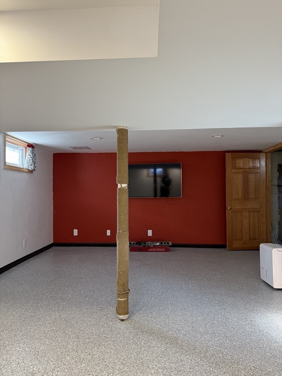 251 Rosewell Street Springfield, MA 01109 - Photo 19 of 26