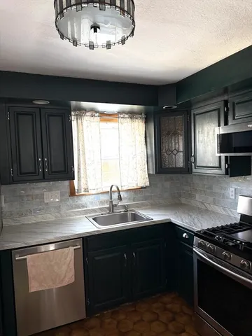 $305,000 | 251 Rosewell Street, Springfield, MA 01109