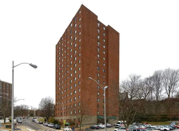 $1,610 | 75 East Avenue, Pawtucket, RI 02860