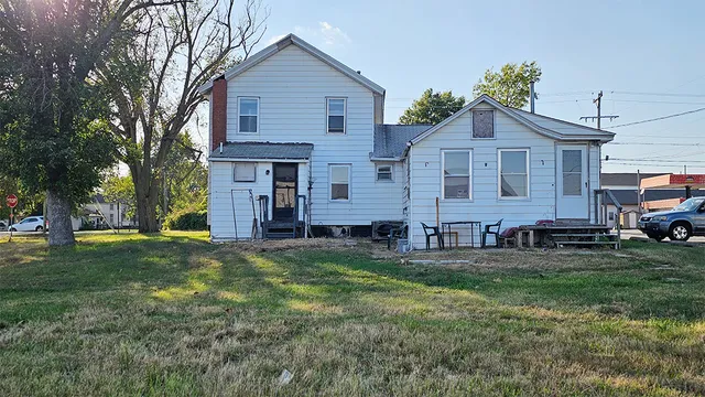 $49,000 | 2000 Highway 84, Thomson, IL 61285