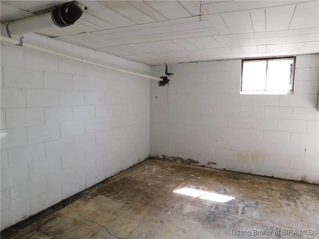 2911 Washington Avenue Bedford, IN 47421 - Photo 12 of 39