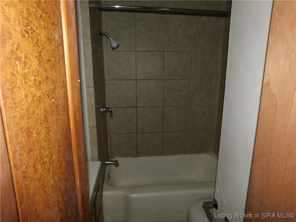 2911 Washington Avenue Bedford, IN 47421 - Photo 20 of 39