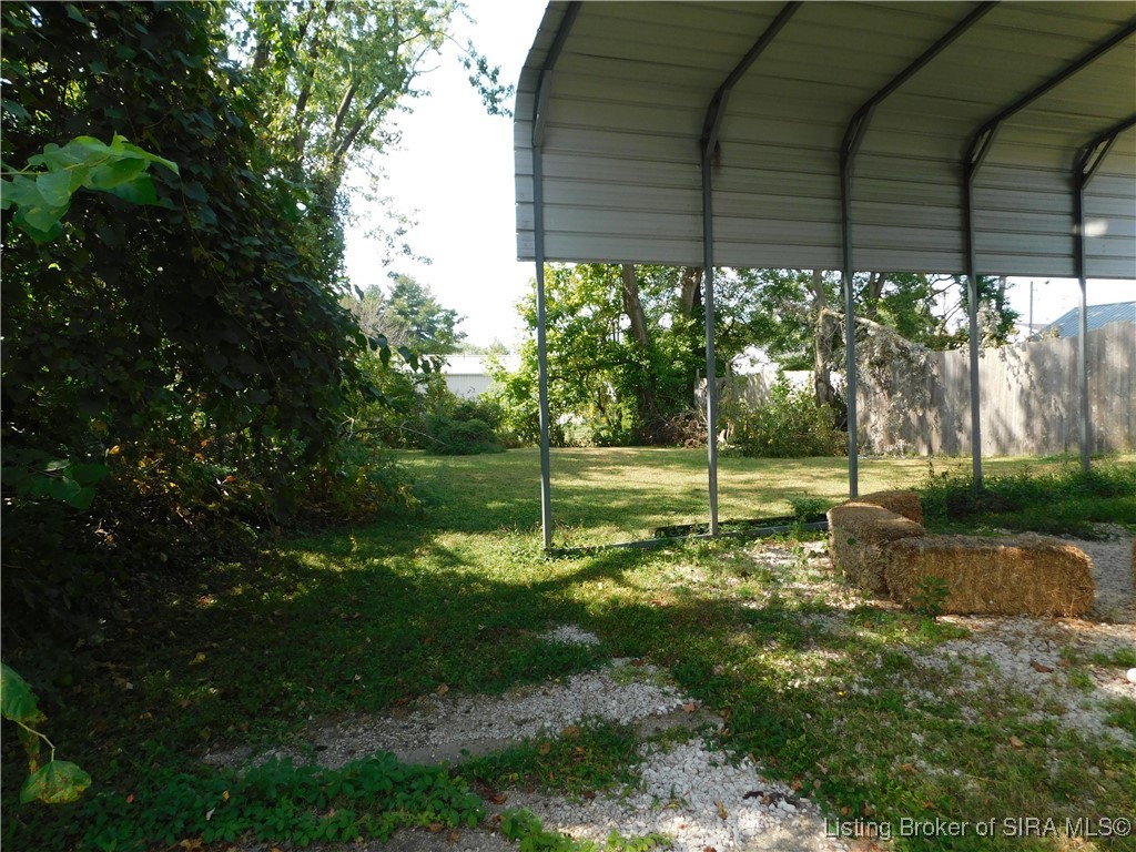 2911 Washington Avenue Bedford, IN 47421 - Photo 2 of 39