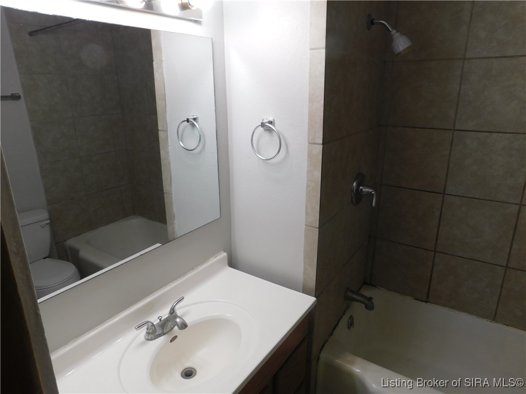 2911 Washington Avenue Bedford, IN 47421 - Photo 23 of 39