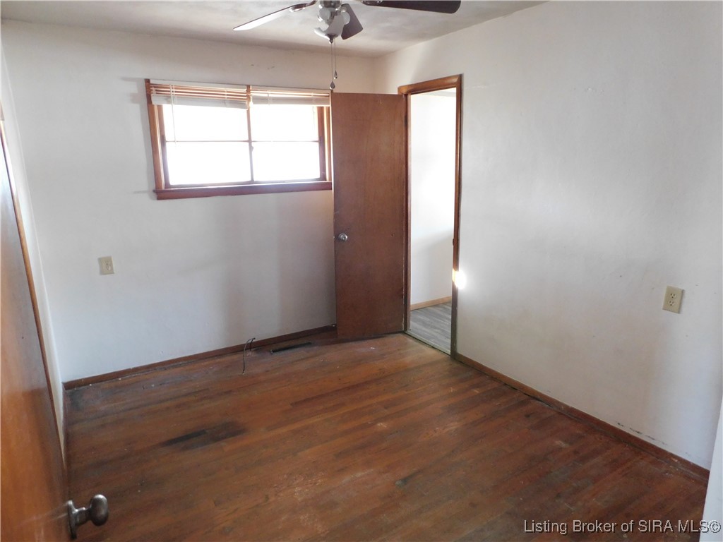 2911 Washington Avenue Bedford, IN 47421 - Photo 24 of 39