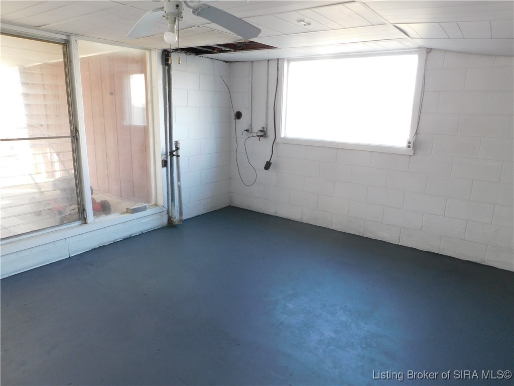 2911 Washington Avenue Bedford, IN 47421 - Photo 32 of 39