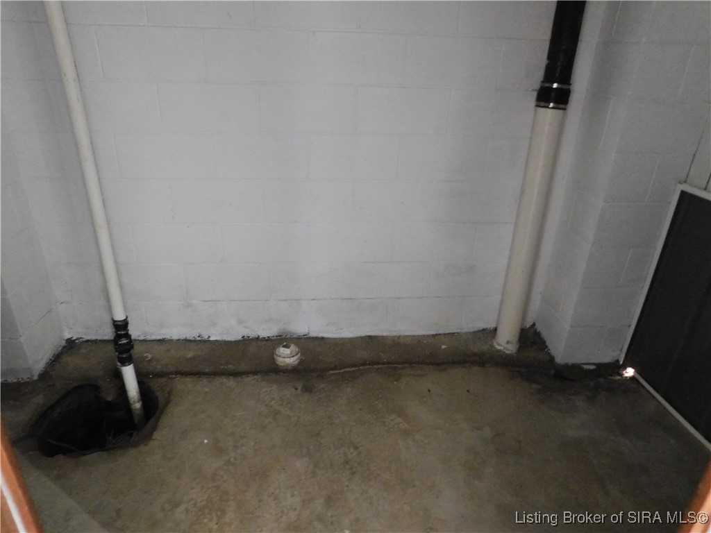 2911 Washington Avenue Bedford, IN 47421 - Photo 35 of 39