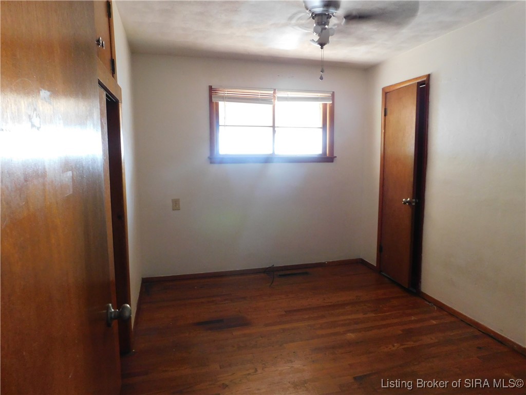 2911 Washington Avenue Bedford, IN 47421 - Photo 7 of 39