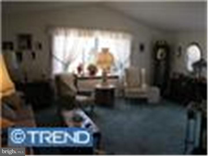 3690 Chesterfield Road Philadelphia, PA 19114 - Photo 4 of 8 Living Room