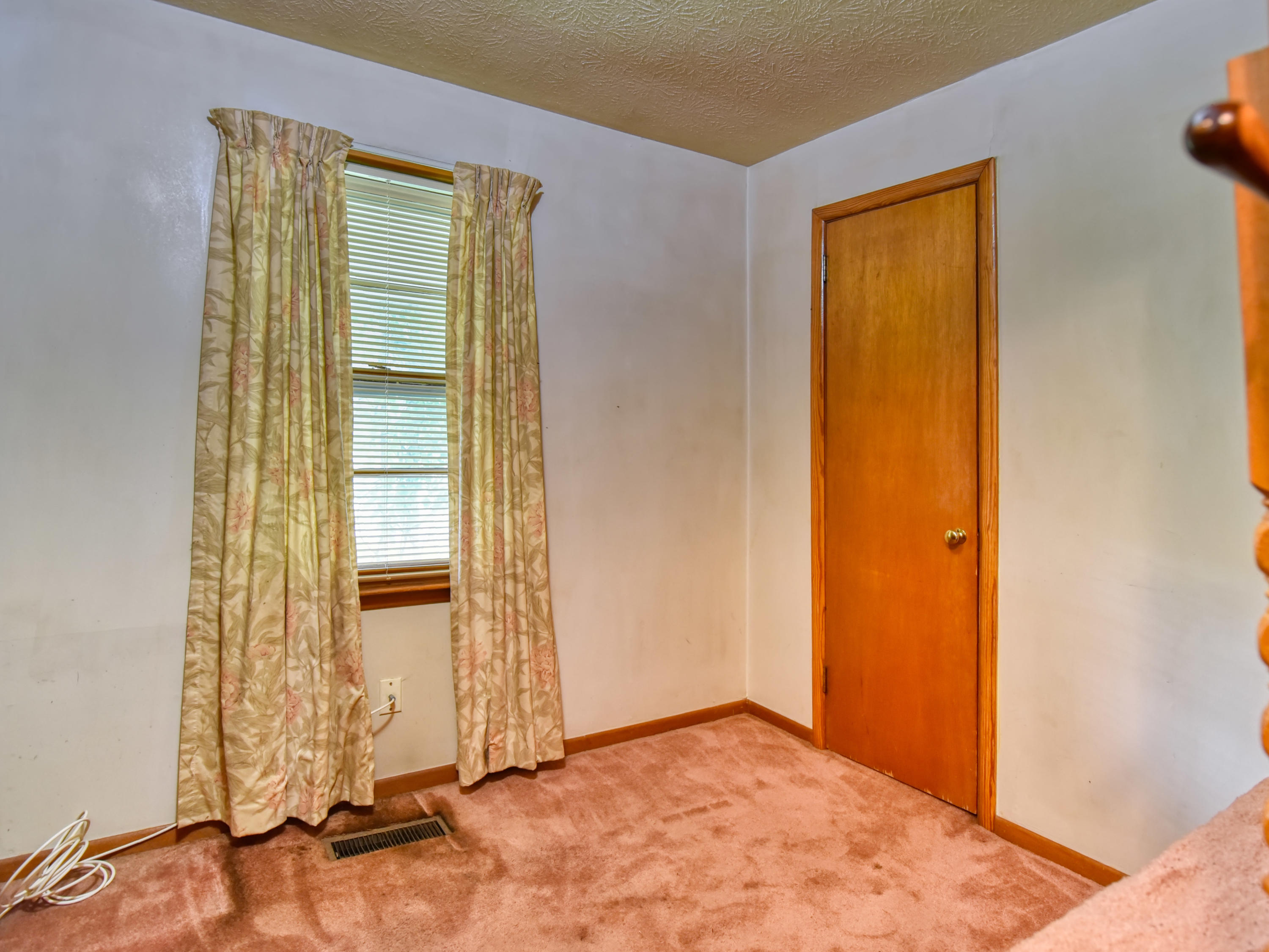 405 Old Emory Road Clinton, TN 37716 - Photo 11 of 28 405 Old Emory