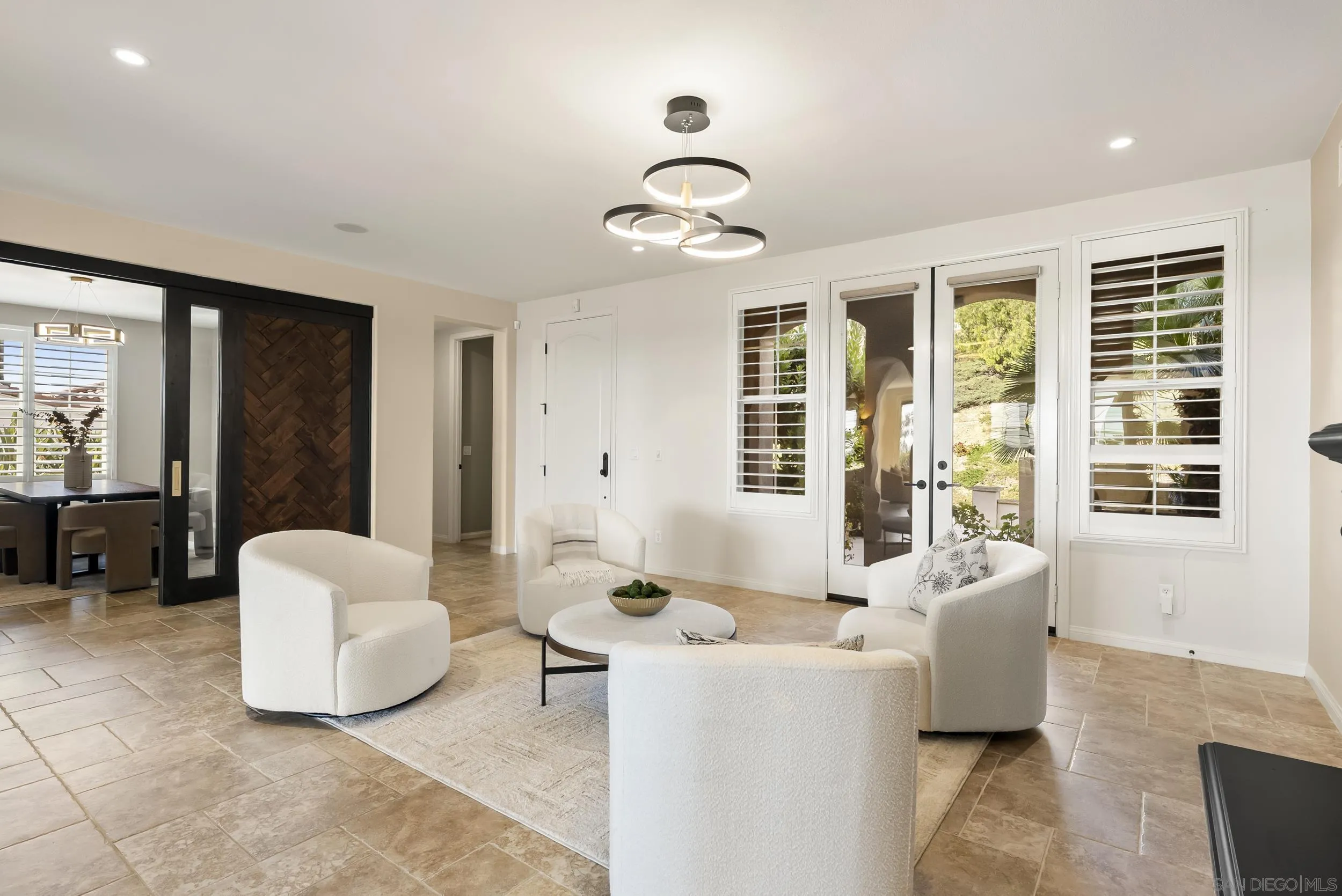 7663 Circulo Sequoia Carlsbad, CA 92009 - Photo 6 of 34