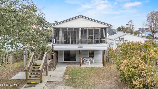 $675,000 | 1116 Bowfin Lane, Carolina Beach, NC 28428