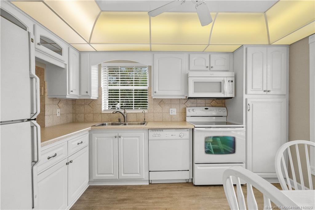 1864 Southwest Palm City Road, Unit 206 Stuart, FL 34994 - Photo 5 of 28 Gallery Image 5