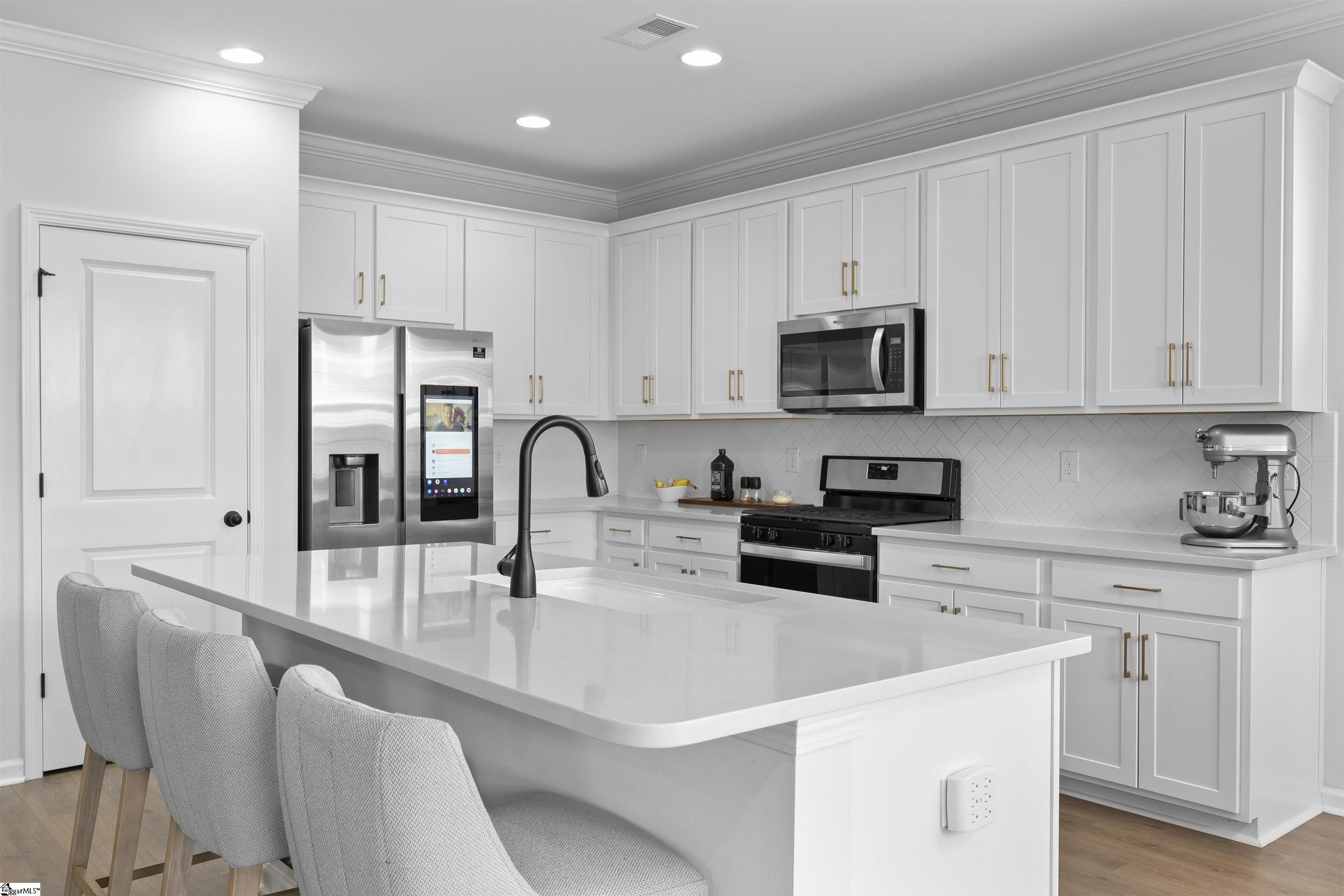 11 Octavia Road Taylors, SC 29687 - Photo 7 of 36 Gallery Image 7