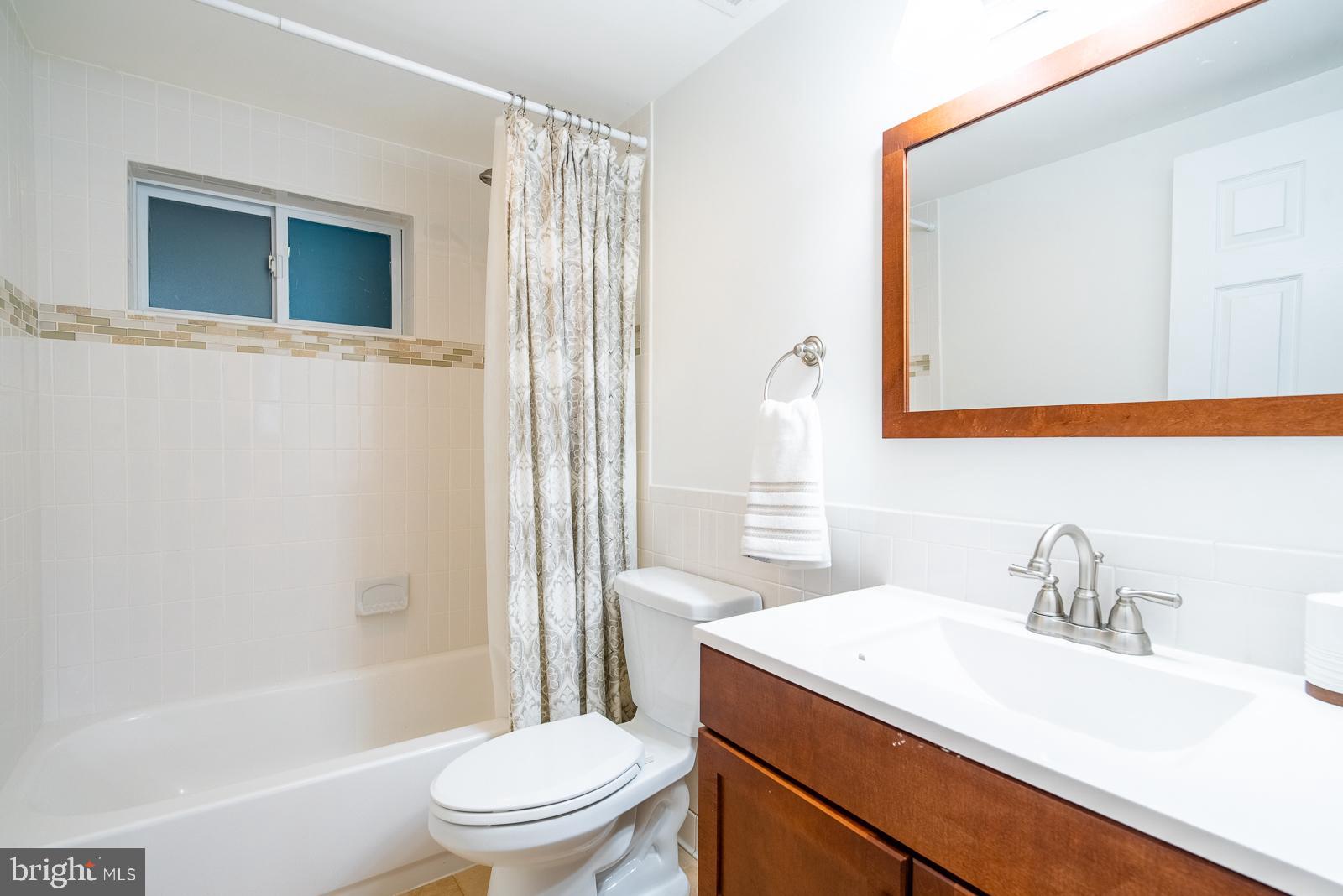 6641 Kerns Road Falls Church, VA 22042 - Photo 28 of 35 Full Bath