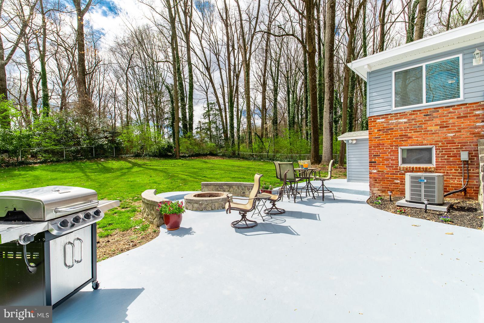 6641 Kerns Road Falls Church, VA 22042 - Photo 31 of 35 Outdoor living space