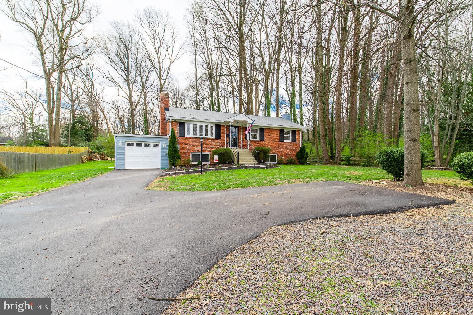 6641 Kerns Road Falls Church, VA 22042 - Photo 35 of 35 Large driveway