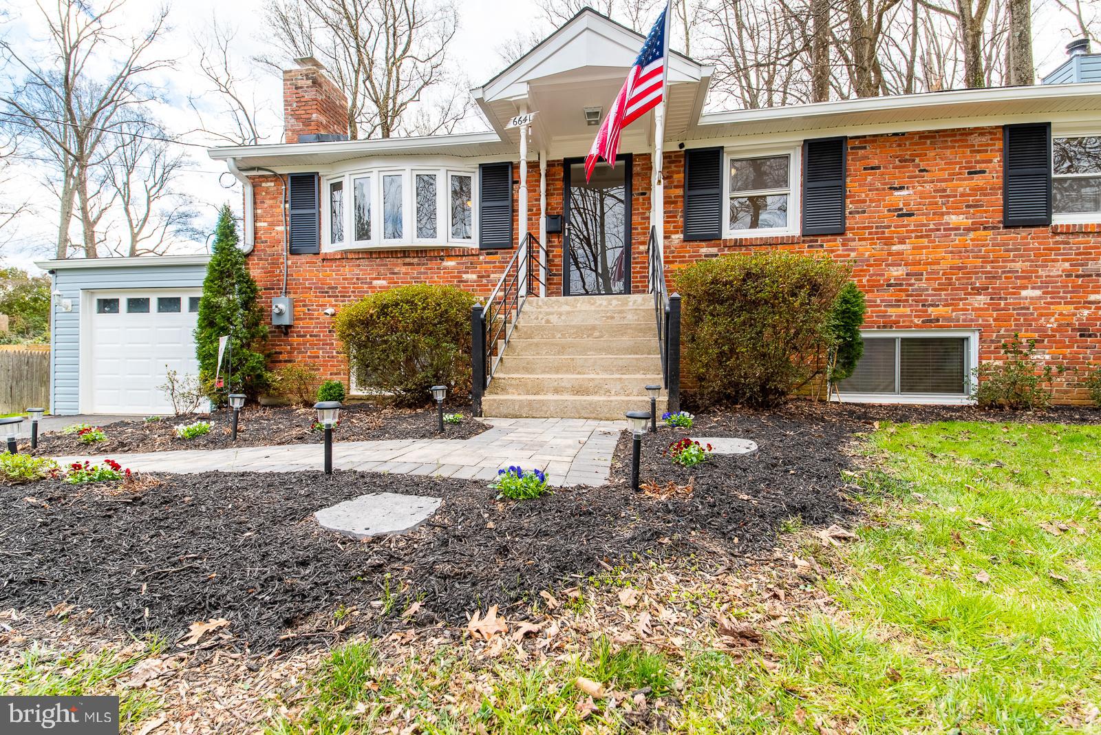 6641 Kerns Road Falls Church, VA 22042 - Photo 4 of 35