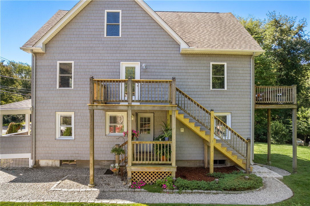 1370 Boston Neck Road Narragansett, RI 02874 - Photo 17 of 29 Gallery Image 17