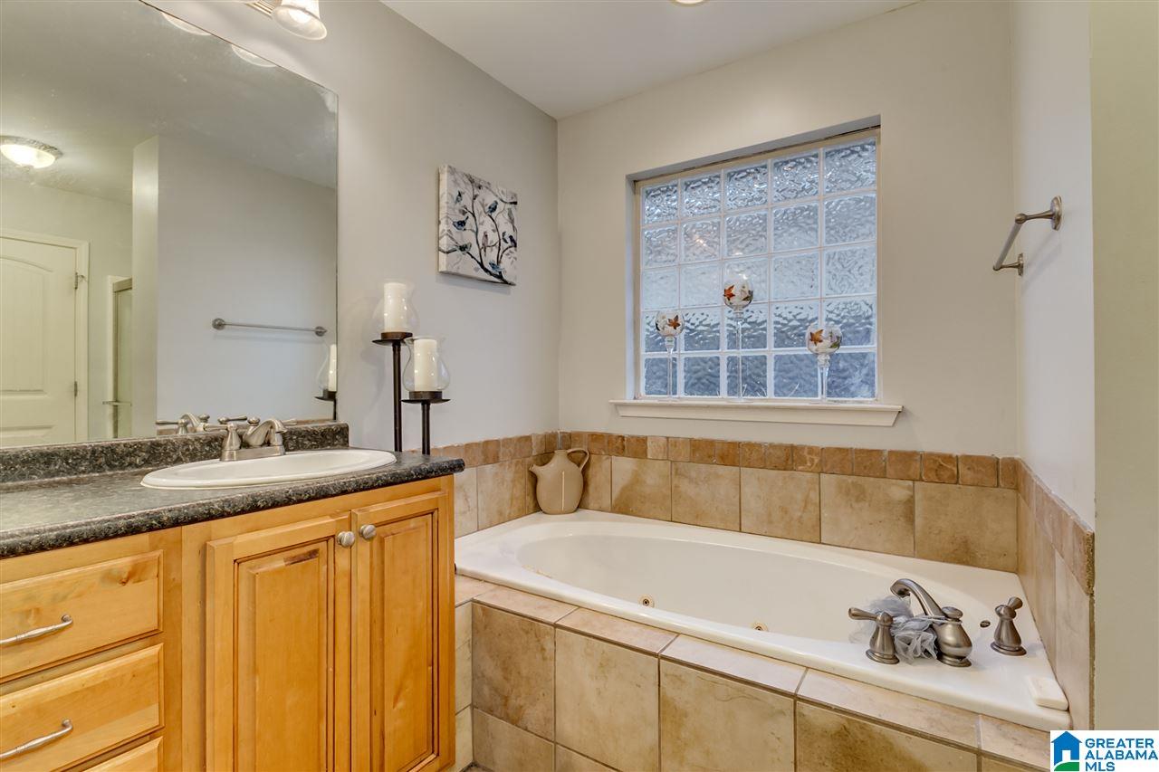 132 Roscommon Road Tuscaloosa, AL 35405 - Photo 12 of 20